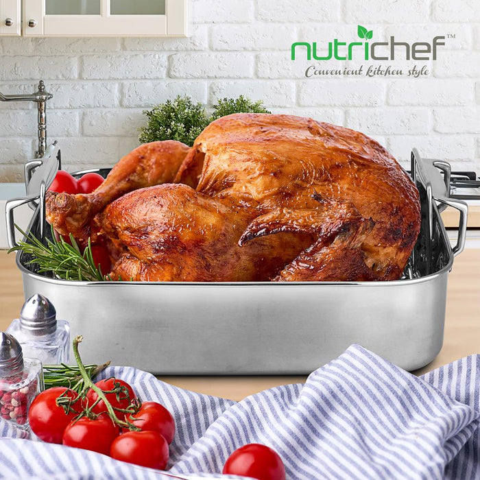 Roasting Pan / Roaster With Polished Rack And Cast Handle